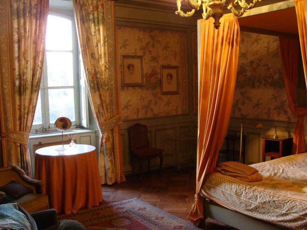 Le Chateau D'Ailly Parigny  Pokoj fotografie